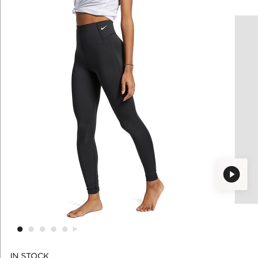 women's Nike training/yoga leggings.